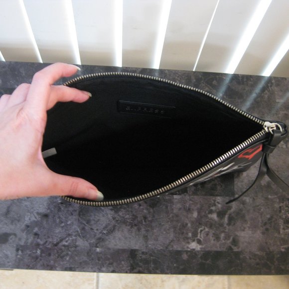 NWOT Express black white red graffiti heart makeup bag pouch - Picture 5 of 8